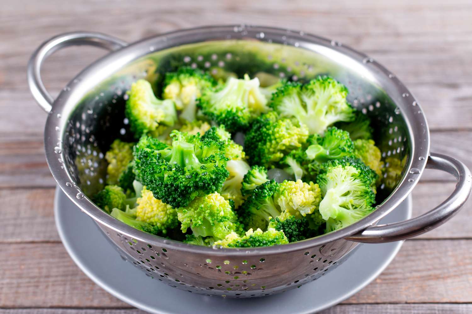 Master Blanching Broccoli: Keep It Crisp & Green
